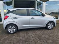 Gebraucht Hyundai i10 Select 67 PS (49 kW) 2020 Grau Kleinwagen