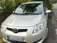 Gebraucht Toyota Auris 97 PS (71 kW) 2007 Grau Kleinwagen