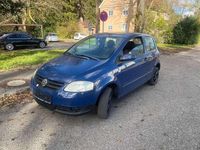Second-hand VW Fox 54 CP (39 kW) 2006 Albastru Hatchback