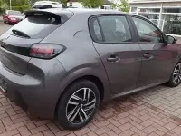 Gebraucht Peugeot 208 Active 75 PS (55 kW) 2023 Platinium grau metallic (metallic) Kleinwagen