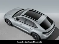 Gebraucht Porsche Macan 4 Electric 300 kW (408 PS) 2025 Silber SUV