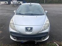 Gebraucht Peugeot 207 CC 120 PS (88 kW) 2008 Silber Cabrio
