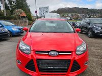 Gebraucht Ford Focus Titanium 125 PS (91 kW) 2013 Rot Kombi