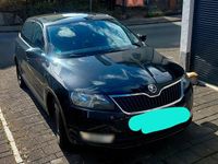 Gebraucht Skoda Rapid 105 PS (77 kW) 2014 Schwarz Kleinwagen