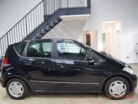 gebraucht Mercedes A160 Avantgarde/AHK/PDC/SHZ/Euro5/Leder