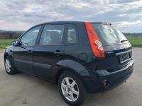 Gebraucht Ford Fiesta 66 PS (48 kW) 2007 Blau Kleinwagen