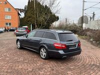 Gebraucht Mercedes E200 184 PS (135 kW) 2012 Grau Kombi