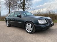 Gebraucht Mercedes E400 279 PS (205 kW) 1994 Schwarz Limousine