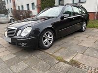 Gebraucht Mercedes E240 177 PS (130 kW) 2004 Schwarz Kombi