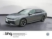 Gebraucht VW Passat R-line 150 PS (110 kW) 2025 Grau Kombi