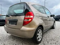 Gebraucht Mercedes A150 95 PS (69 kW) 2006 Gold Limousine