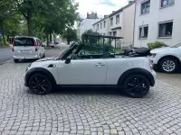 Gebraucht Mini Cooper Cabriolet 122 PS (89 kW) 2012 White silver metallic Cabrio