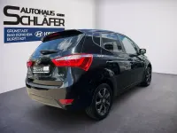 Gebraucht Hyundai ix20 Space Plus 125 PS (91 kW) 2018 Phantom black / mic Kleinwagen