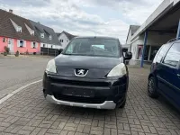 Gebraucht Peugeot Partner Tepee Tendance 90 PS (66 kW) 2010 Schwarz Van / Kleinbus