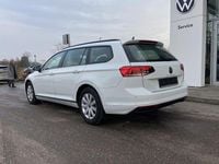 Gebraucht VW Passat 150 PS (110 kW) 2022 Weiß Kombi