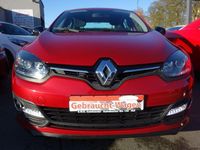 Gebraucht Renault Mégane LIMITED 110 PS (80 kW) 2015 Rot Limousine
