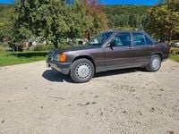 Gebraucht Mercedes 190 72 PS (52 kW) 1987 Braun Limousine