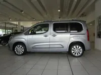 Gebraucht Opel Combo Life Ultimate 131 PS (96 kW) 2021 Kontrast grau/quarz silber Van / Kleinbus