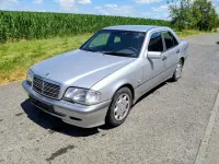 Gebraucht Mercedes C220 Classic 125 PS (91 kW) 2000 Silber Limousine