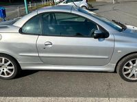 Gebraucht Peugeot 206 109 PS (80 kW) 2004 Silber Cabrio