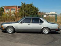 Gebraucht BMW 735 218 PS (160 kW) 1986 Silber Limousine