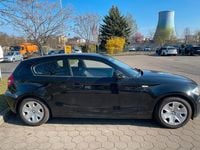Gebraucht BMW 116 122 PS (89 kW) 2009 Schwarz Kleinwagen