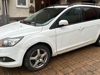 Gebraucht Ford Focus 140 PS (102 kW) 2010 Weiß Kombi