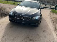 Gebraucht BMW 530 258 PS (189 kW) 2012 Schwarz Kombi