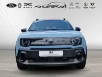Gebraucht Renault 4 E-Tech Komfort 110 kW (150 PS) 2025 Kumulusblau, schwarzes dach SUV