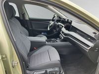 Gebraucht Skoda Superb Selection 150 PS (110 kW) 2025 Gelb Kombi