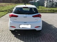 Gebraucht Hyundai i20 75 PS (55 kW) 2016 Weiß Kleinwagen