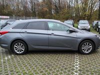 Gebraucht Hyundai i40 116 PS (85 kW) 2017 Grau Kombi