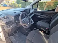 Second-hand Opel Combo 102 CP (75 kW) 2023 Alb Monovolum