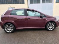 Gebraucht Fiat Grande Punto Dynamic 105 PS (77 kW) 2012 Violet Kleinwagen