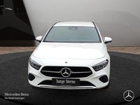 Gebraucht Mercedes A200 Advanced 163 PS (119 kW) 2024 Weiß Limousine