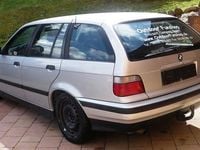 Gebraucht BMW 318 116 PS (85 kW) 1998 Silber Kombi