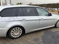 Gebraucht BMW 320 170 PS (125 kW) 2008 Silber Kombi