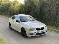Gebraucht BMW 330 245 PS (180 kW) 2011 Silber Coupé