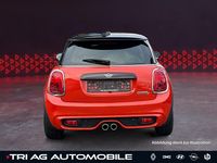 Gebraucht Mini Cooper S Business 192 PS (141 kW) 2018 Solaris orange metallic (metallic) Kleinwagen