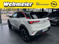 Gebraucht Opel Mokka-e 100 kW (136 PS) 2023 Jadeweiss SUV