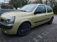 Gebraucht Renault Clio II 58 PS (42 kW) 2006 Grün Kleinwagen