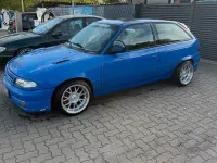 Usata Opel Astra 180 CV (132 kW) 1994 Blu Utilitaria