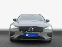 Gebraucht Volvo V60 145 PS (106 kW) 2025 Kombi