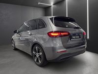 Gebraucht Mercedes B220 Progressive 190 PS (139 kW) 2025 Grau Van / Kleinbus