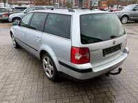 Gebraucht VW Passat Comfortline 131 PS (96 kW) 2003 Silber Kombi