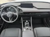 Neu Mazda 3 Homura-Line 140 PS (102 kW) 2026 Schwarz Limousine