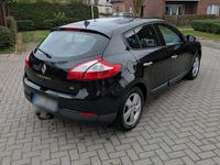 Gebraucht Renault Mégane Dynamique 131 PS (96 kW) 2011 Schwarz Limousine