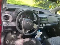 Gebraucht Toyota Yaris 2012 Rot Kleinwagen