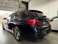 Gebraucht BMW 330 Sport Line 258 PS (189 kW) 2015 Blau Kombi