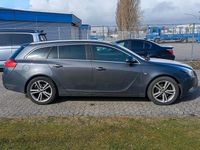 Gebraucht Opel Insignia Edition 131 PS (96 kW) 2011 Grau Kombi